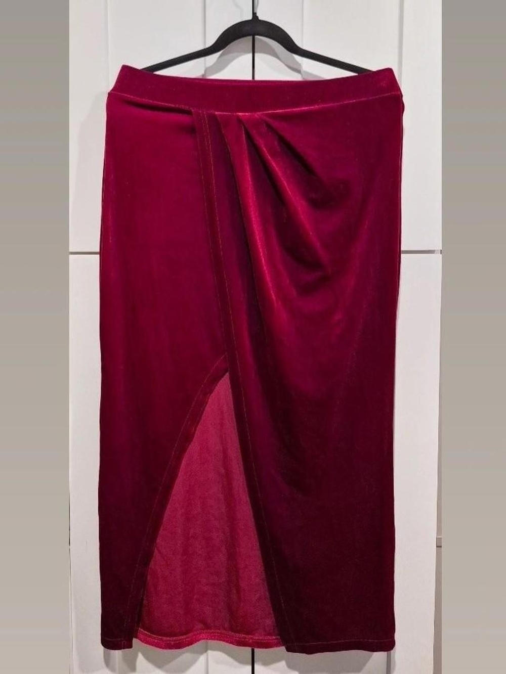 SHEIN Burgundy Velvet Draped Midi Skirt
